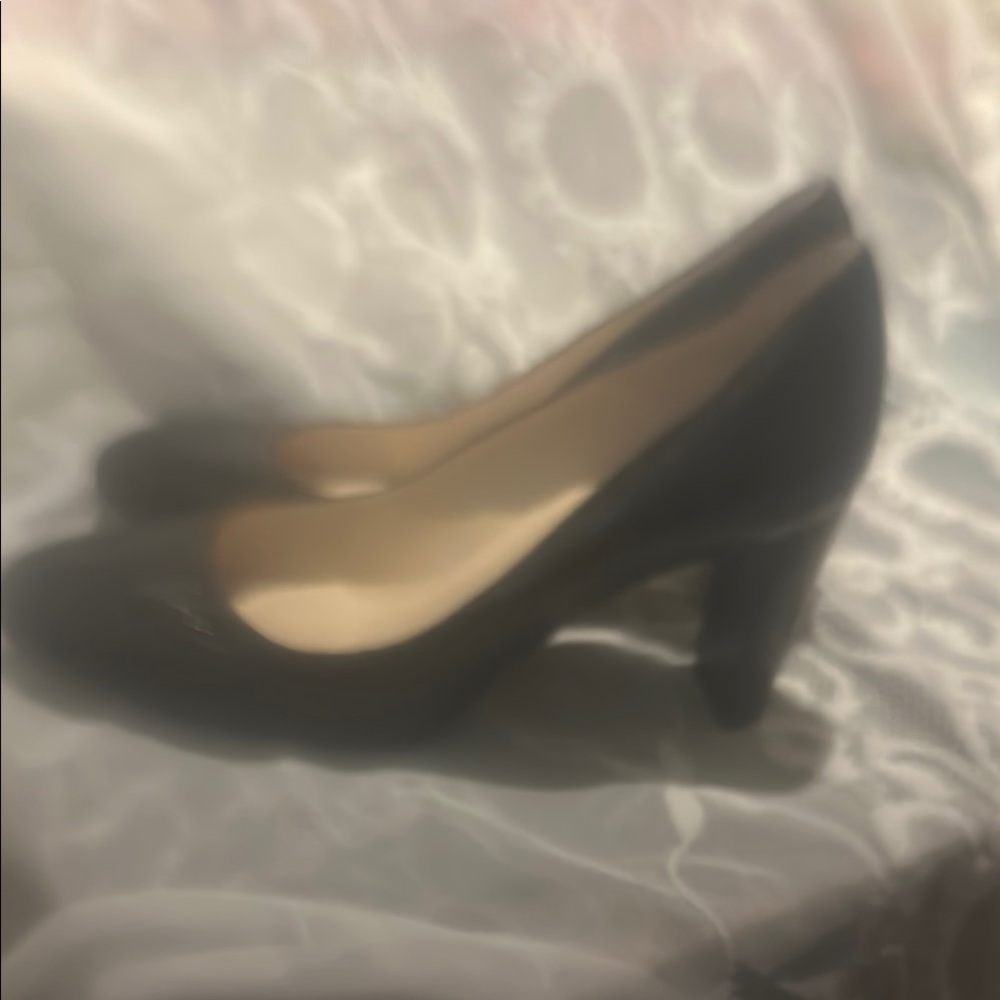 LK Bennett Black Textured Leather Heels - Picture 4 of 6